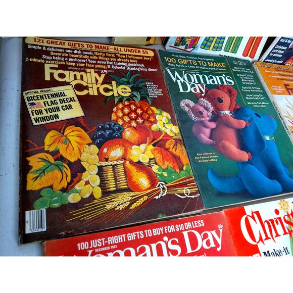 Holiday Christmas Craft Baking Magazines Family Circle Womans Day More SET OF 10 - Picture 5 of 12